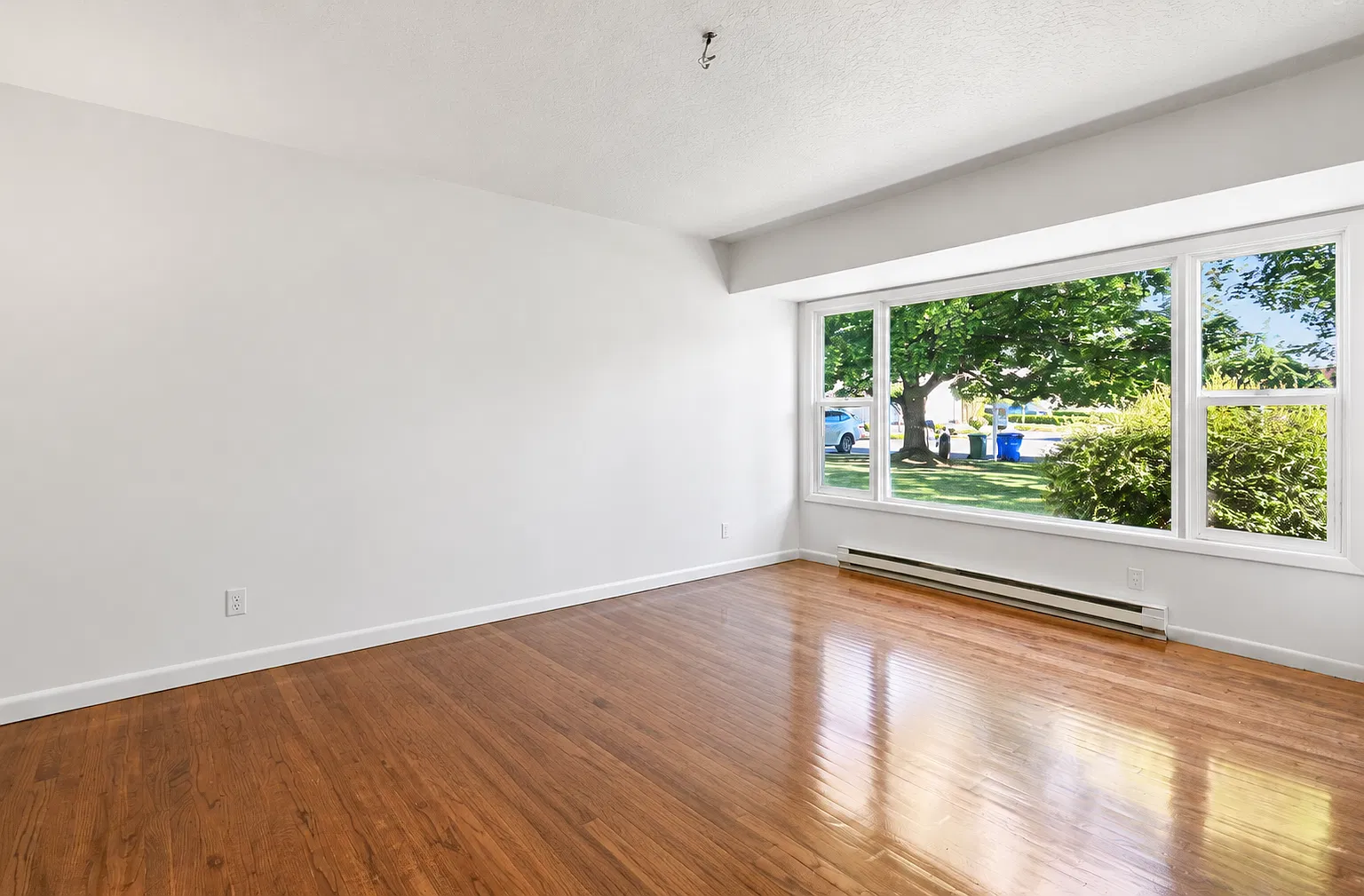 2 bed, 808 sqft, $1,950 — Photo 3