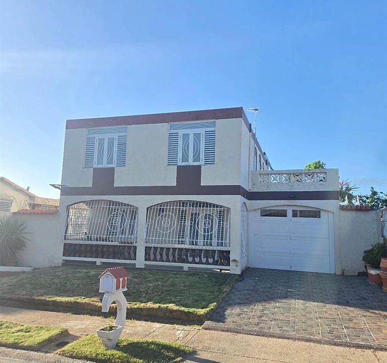 1st image of 92 LEVITTOWN LAKES CALLE DOMINGO DELGADO