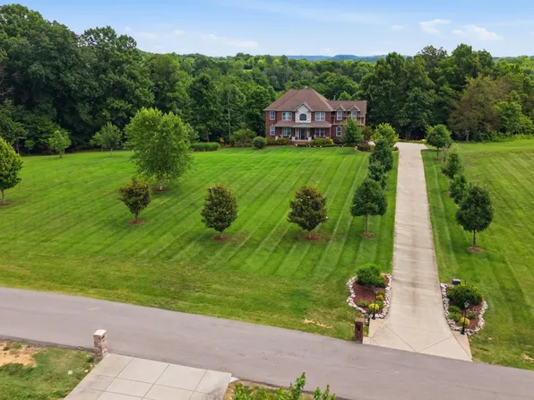 3520 Prominence Dr, Spring Hill, TN 37174