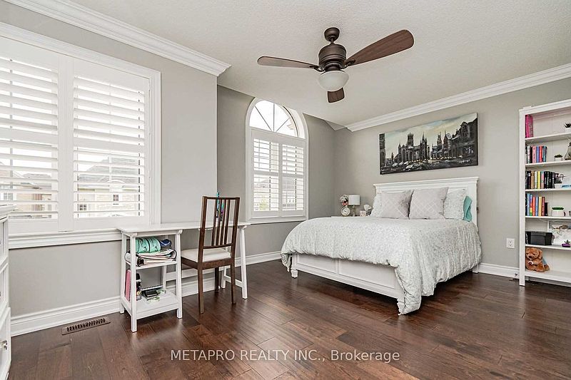 Burlington House for rent - 5 Bedrooms — photo 24