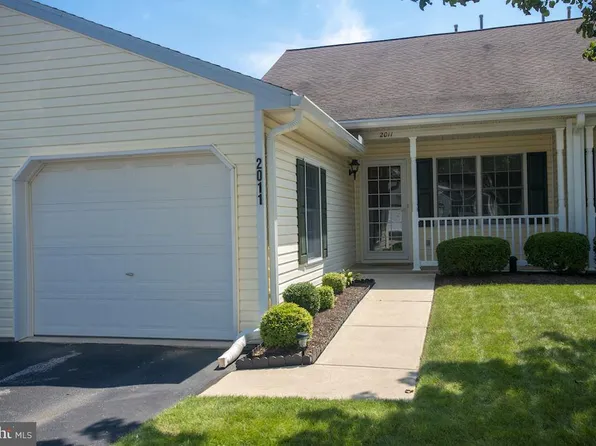 2011 Faversham Way, York, PA 17402