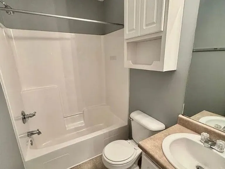 125 N Springview Dr — Photo 9