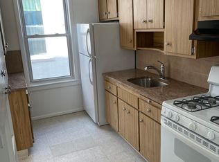 6183 Grove St FLOOR 2, Ridgewood, NY 11385