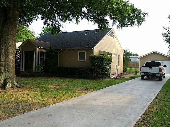 2nd image of 3825 Hays Ave