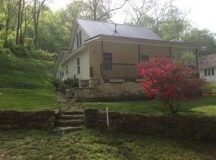 1563 Edgewood Dr, Huntington, WV 25701