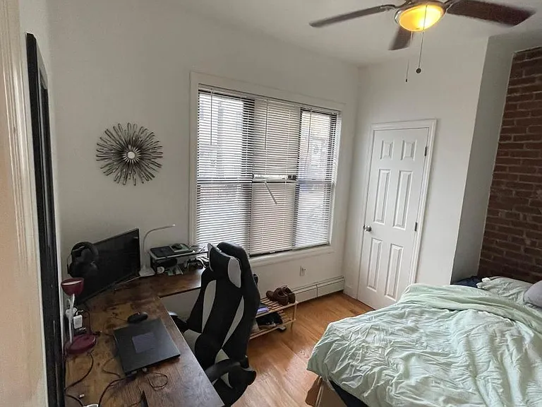 137 De Kalb Ave #1 — Photo 6