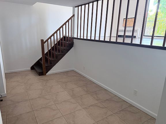5th image of 585 N Railroad Ave APT 2H