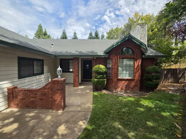 3706 Mount Ashland Ave, Redding, CA 96001