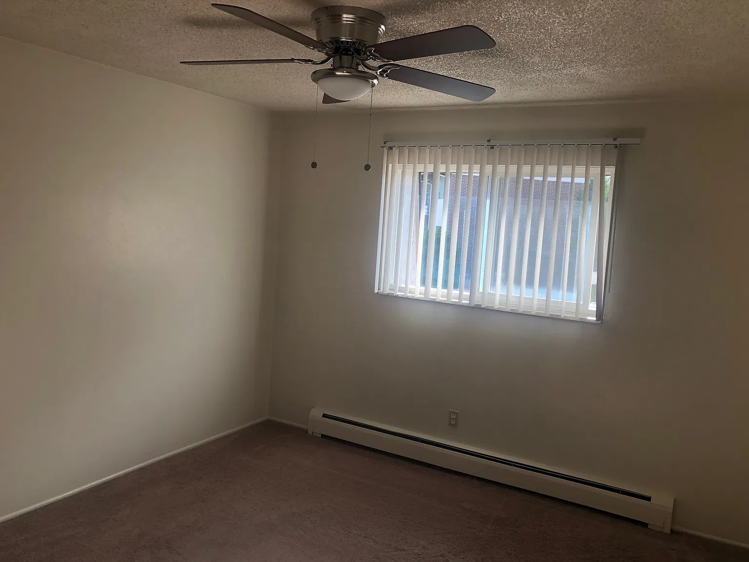 2 bed, 751 sqft, $995 — Photo 2