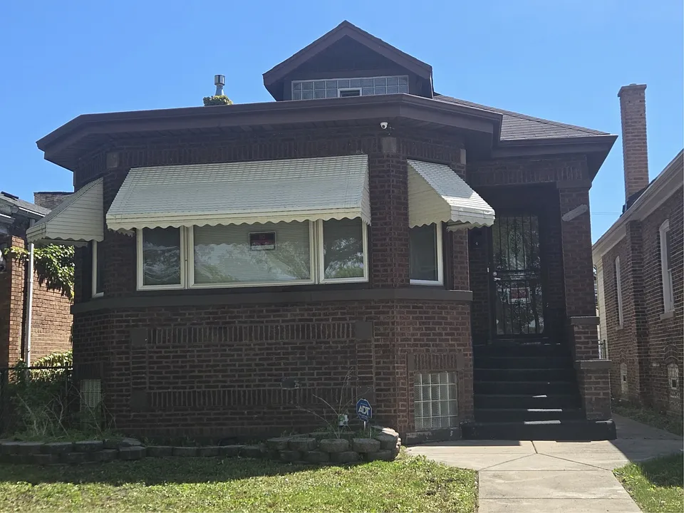 7607 S Wolcott Ave