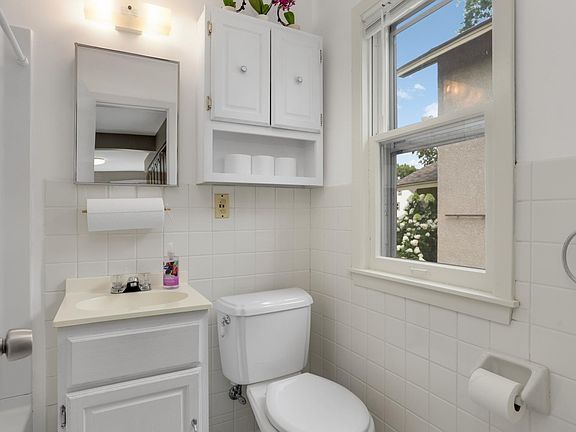 5th image of 1404 Hubbard Ave
