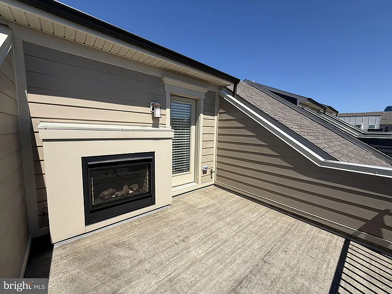 115 Dickenson Dr — Photo 17