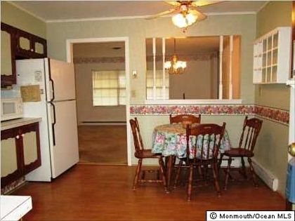 5th image of 428A Portsmouth Dr