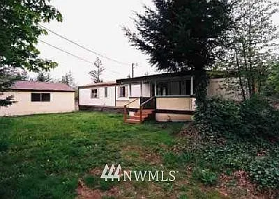 708 Tipsoo Loop SE photo 1