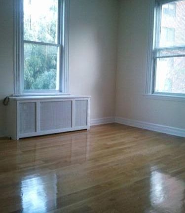 2nd image of 824 Greenwood Ave