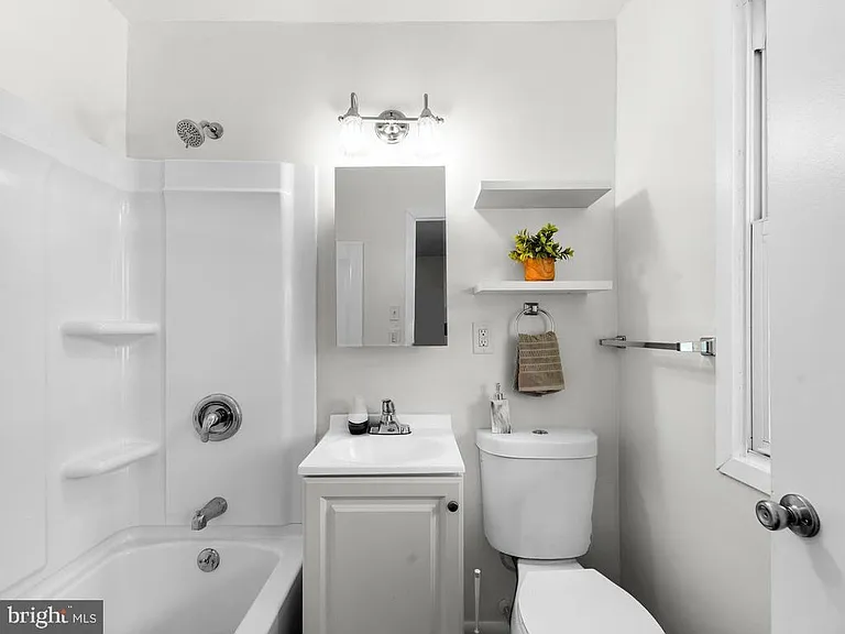 7225 Fairbrook Rd — Photo 12