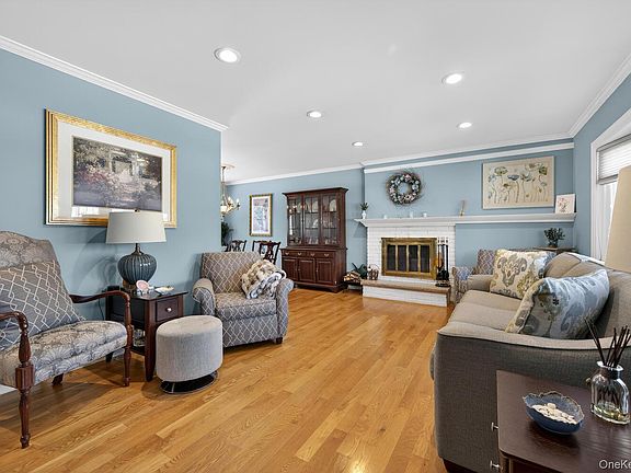 3rd image of 113 Kuhl Avenue