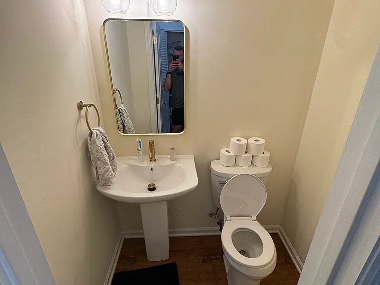 525 Waddell St #10 — Photo 8