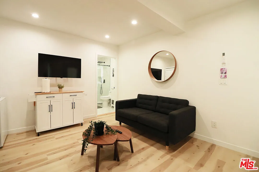 1 bed, 500 sqft, $2,750 — Photo 4