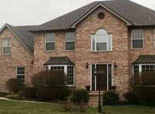 36 Oakmont Dr, Hurricane, WV 25526