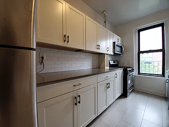 Rented by Living New York