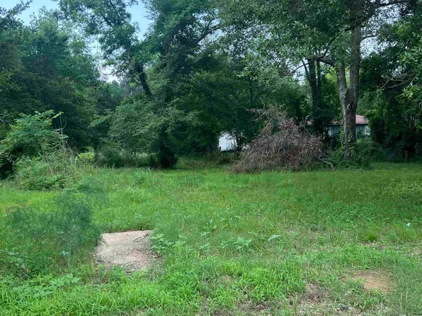 408 Godfrey St, Gladewater, TX 75647