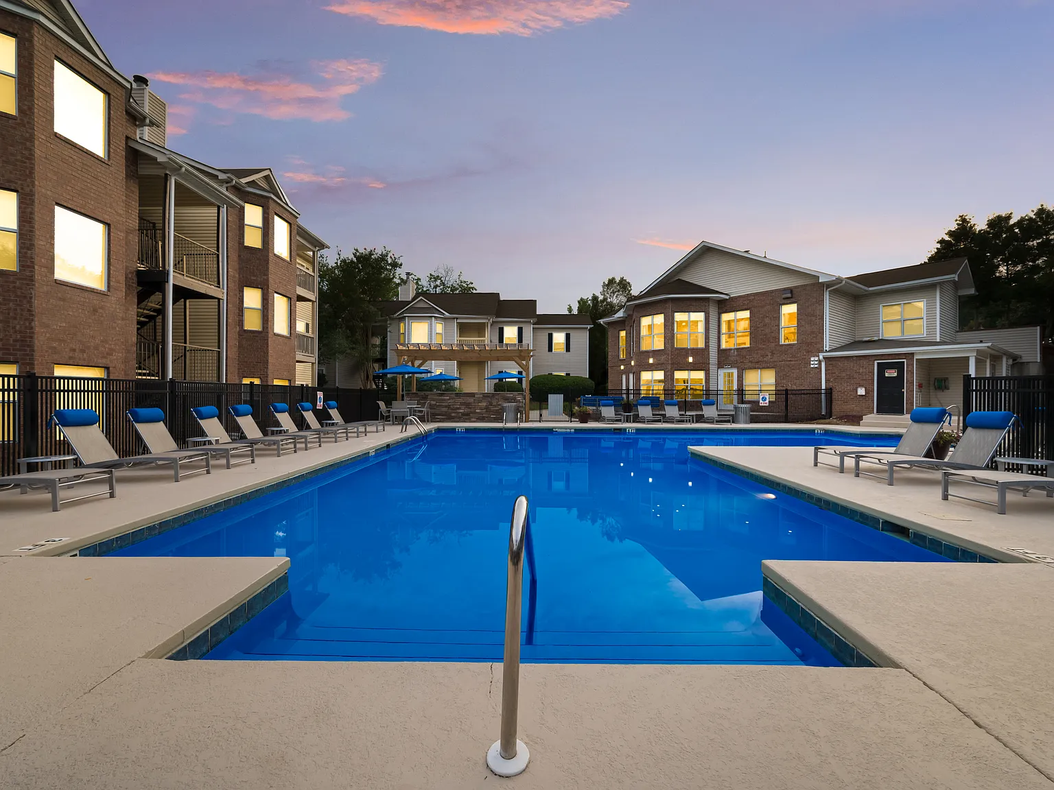 Chace Lake Villas — Photo 2
