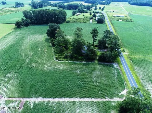 749 Plantation Road, Trenton, NC 28585