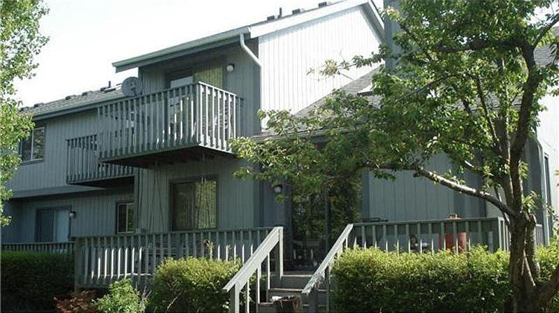2nd image of 108 Cherrybrook Dr