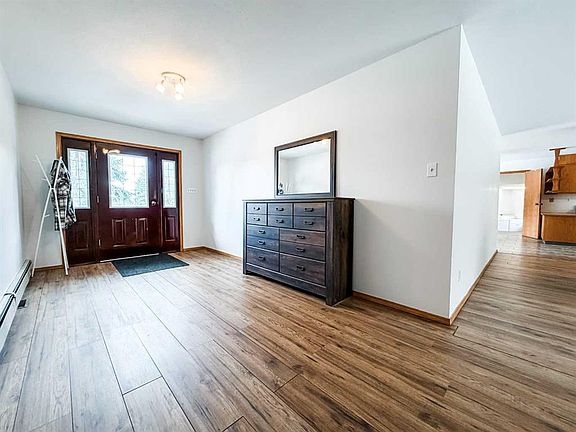 3rd image of 39037 W Nineteen Range Rural Stettler #3