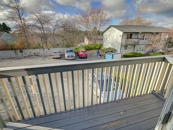 3rd image of 565 SE 8th Ave APT A203