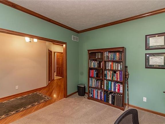 5th image of 6085 Deerwood Dr