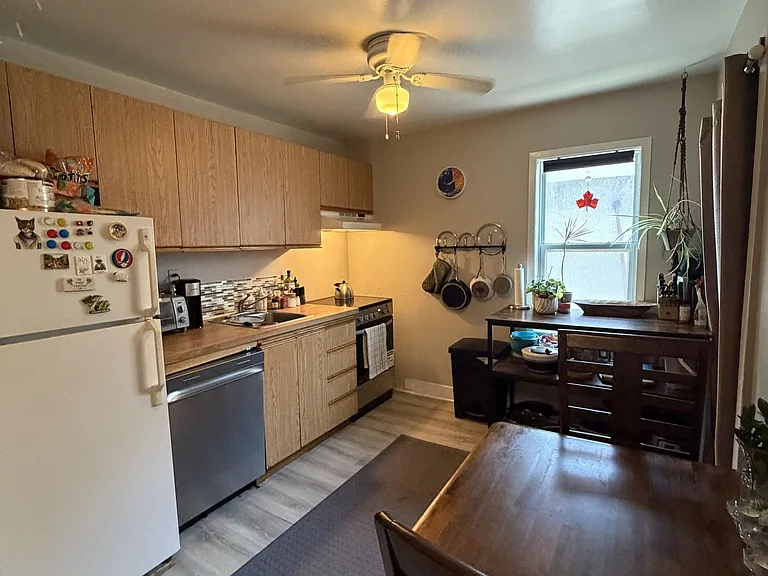 315 Parkdale Ave #B — Photo 6