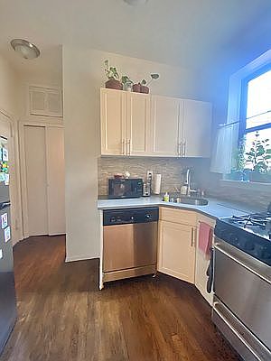 3rd image of 1235 1st Ave APT 25