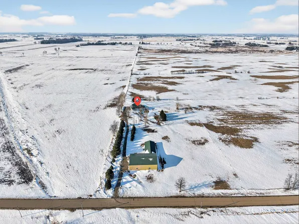 W13487 Carter Rd, Ripon, WI 54971