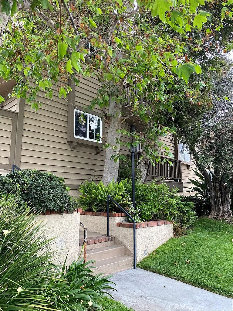 1 bed, 758 sqft, $2,250 — Photo 3