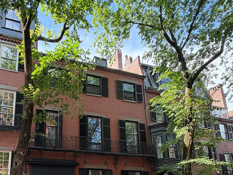 96 Mount Vernon St #4 — Photo 23