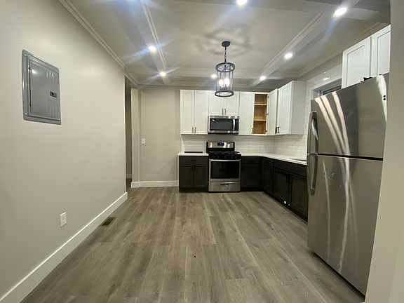 3rd image of 193-195 Seymour Ave #1A