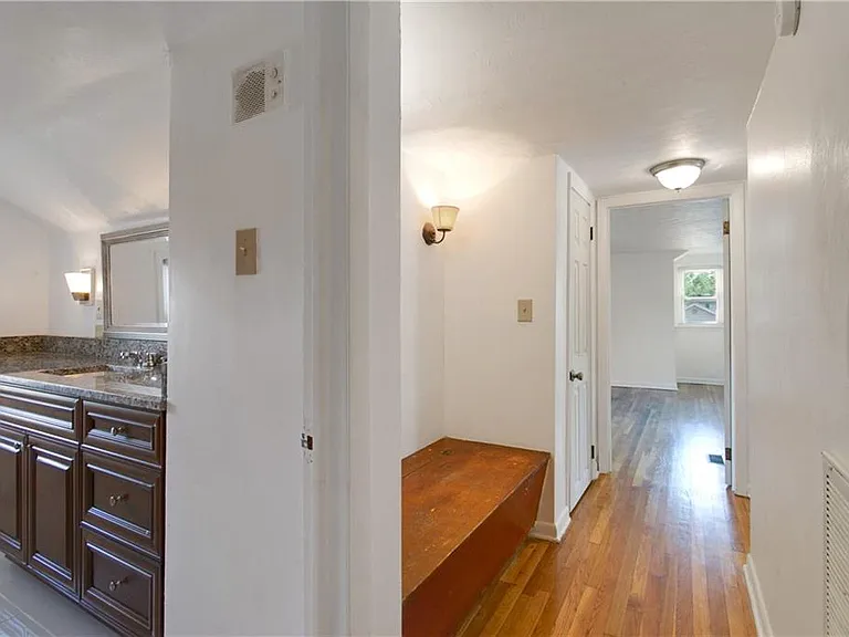 1346 26th St — Photo 33