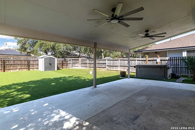 3 bed, 2.5 bath, 2086 sqft, $2,400 — Photo 2