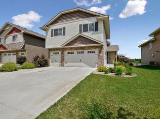 9378 Golden Pond Ln N, Monticello, MN 55362