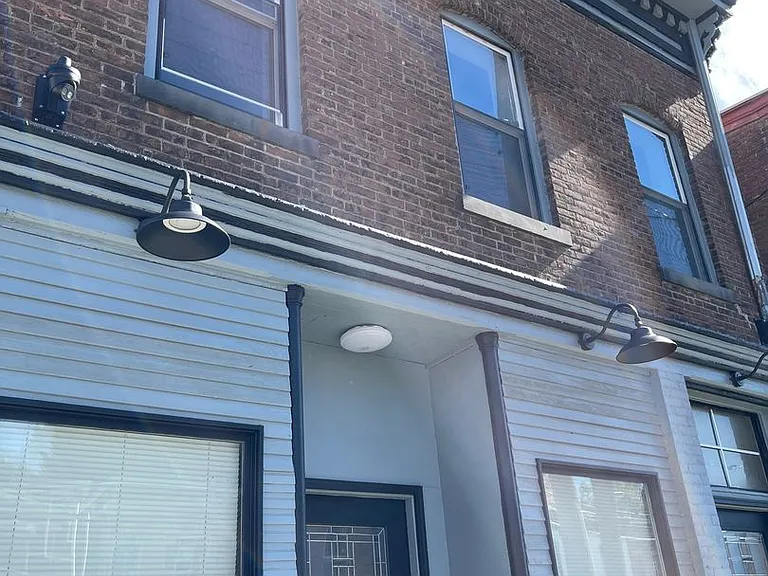 113 William St. — Photo 11