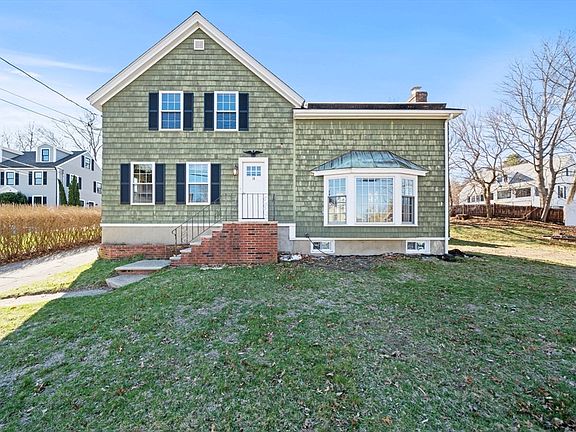 2nd image of 14 Forest Park Rd