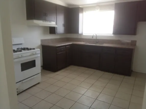 220 Hutchison St, Barstow, CA