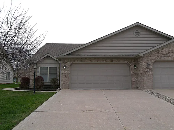 560 Buck Trl, Warsaw, IN 46582
