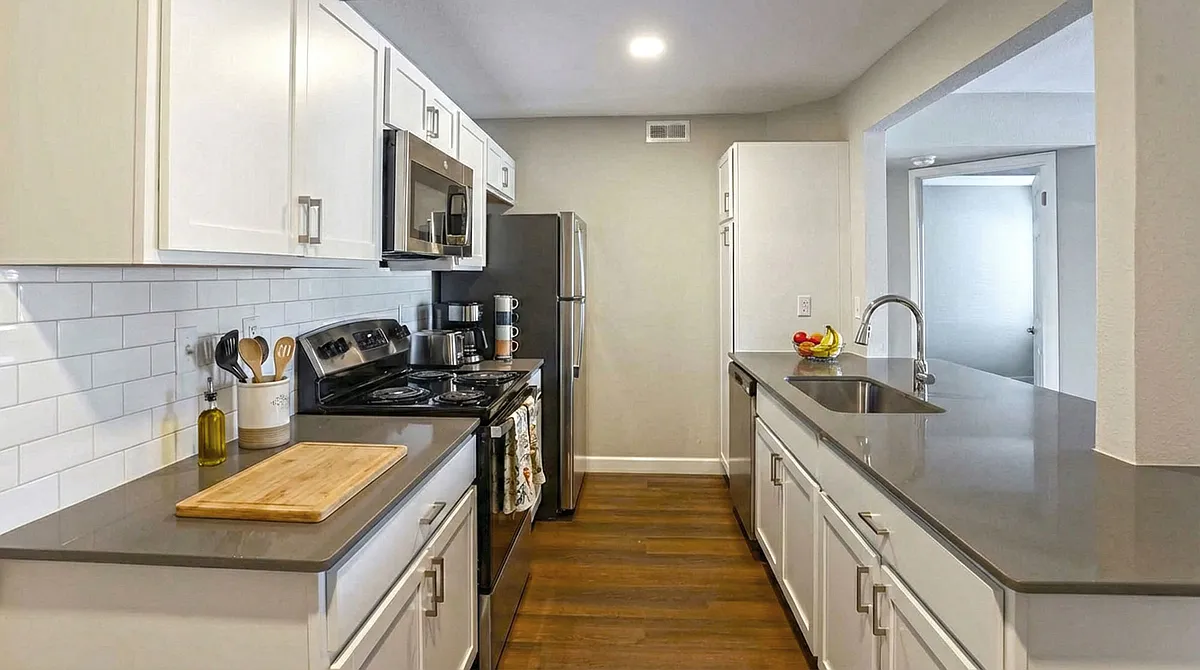 Building Photo - Oak Hill Apartments