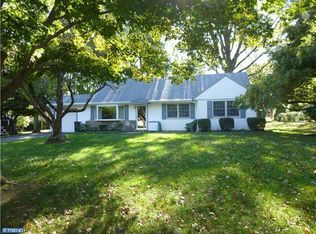 740 Elizabeth Rd, Jenkintown, PA 19046