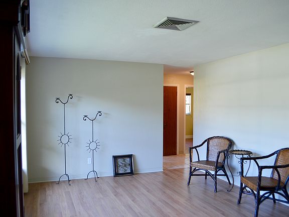 4th image of 11387 87th Ave