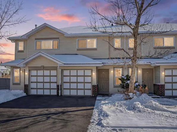 63 NW Harvest Glen Hts NE, Calgary, AB T3K 4L3