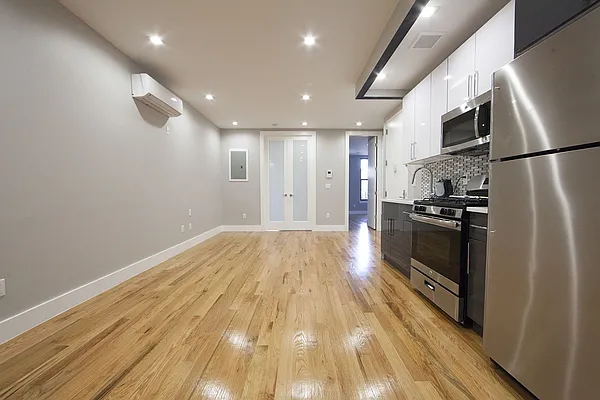 Rented by Brooklyn Group | media 4